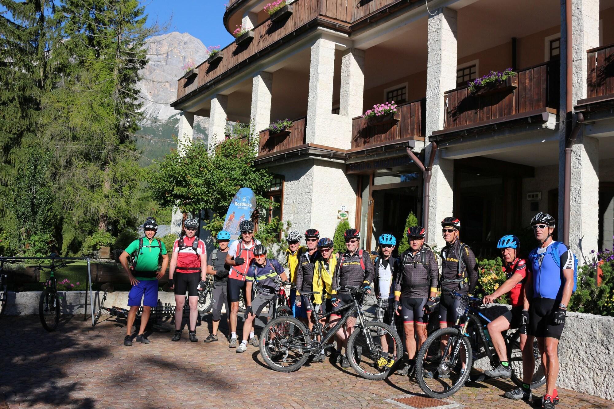 Boutique Hotel Villa Blu Cortina D'Ampezzo Luaran gambar