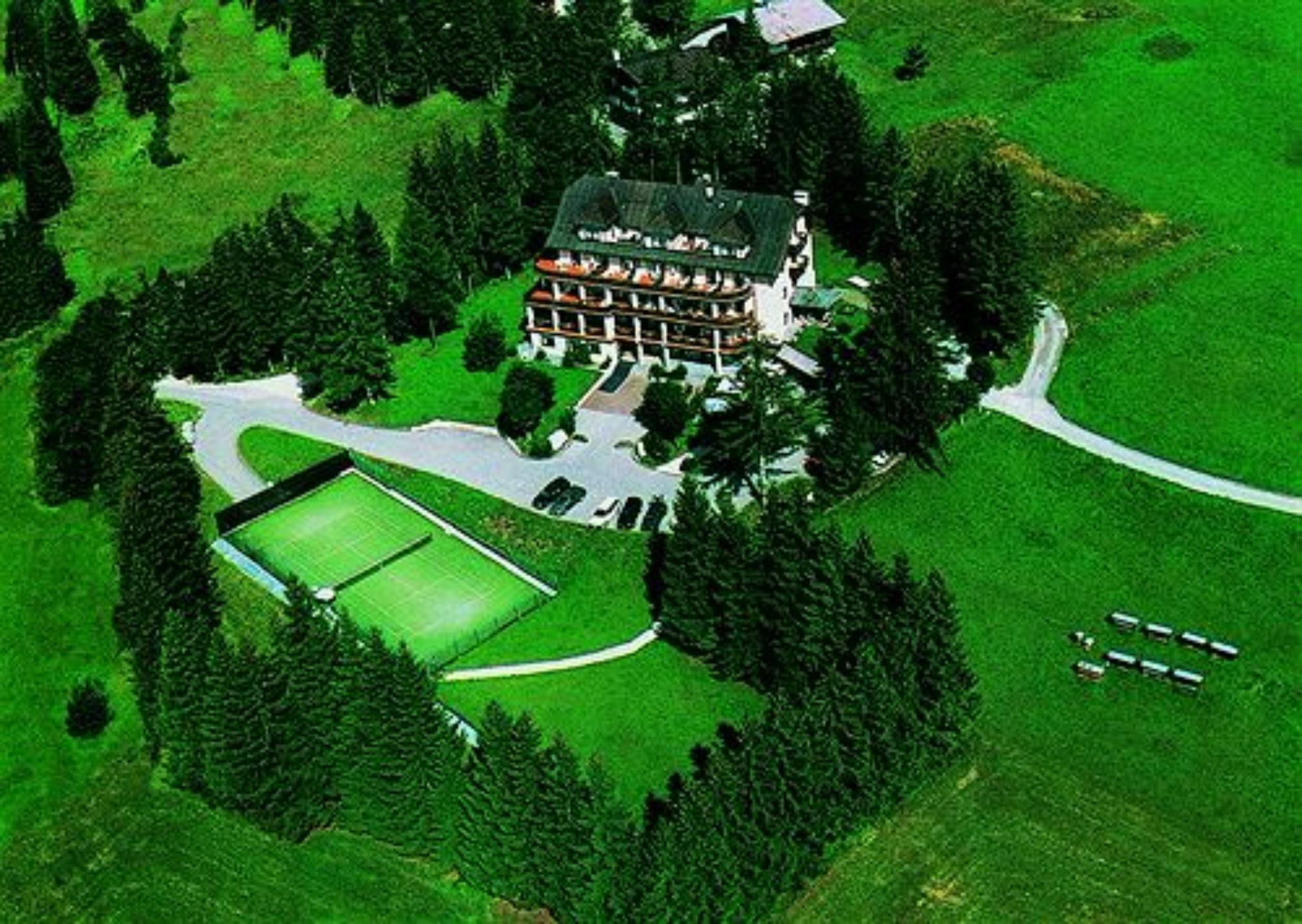 Boutique Hotel Villa Blu Cortina D'Ampezzo Luaran gambar